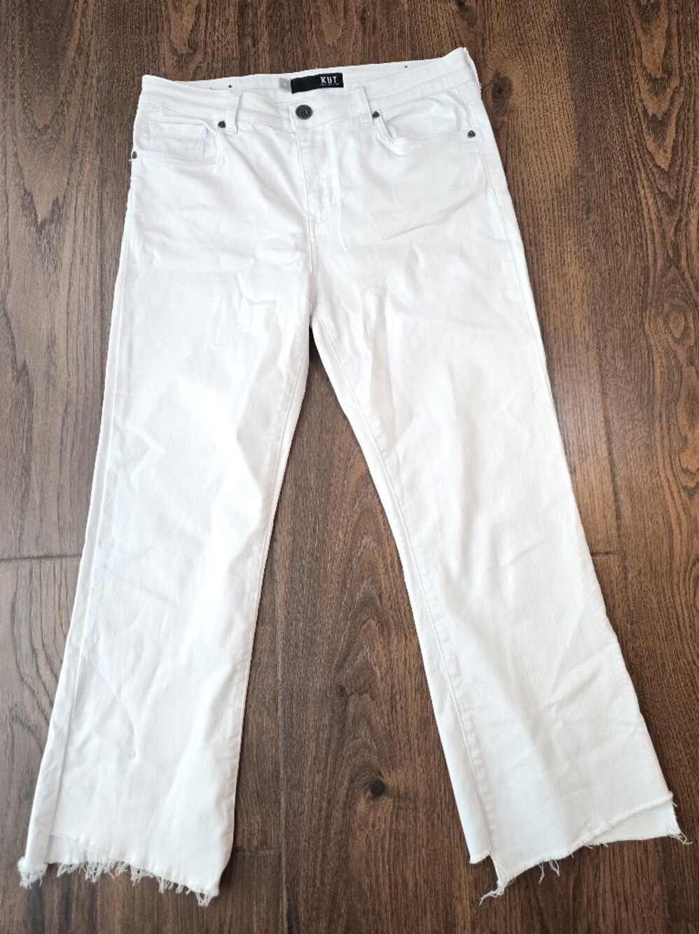 Kut from the Kloth Kelsey High Rise Ankle Flare Raw Step Hem White Size 6